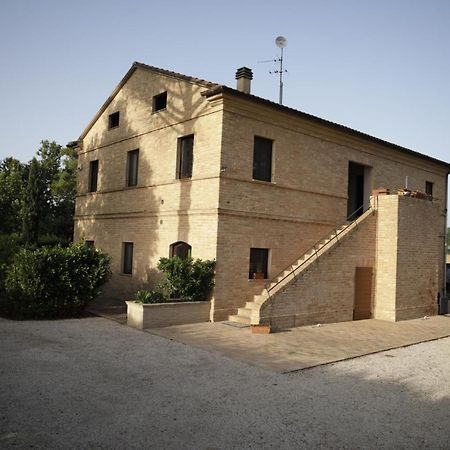 Gasthaus Agriturismo La Fonte Di San Girio Potenza Picena Exterior foto
