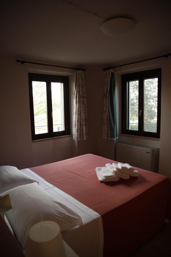 Gasthaus Agriturismo La Fonte Di San Girio Potenza Picena Exterior foto