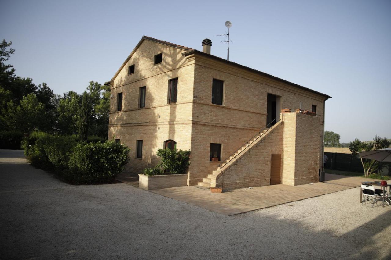 Gasthaus Agriturismo La Fonte Di San Girio Potenza Picena Exterior foto